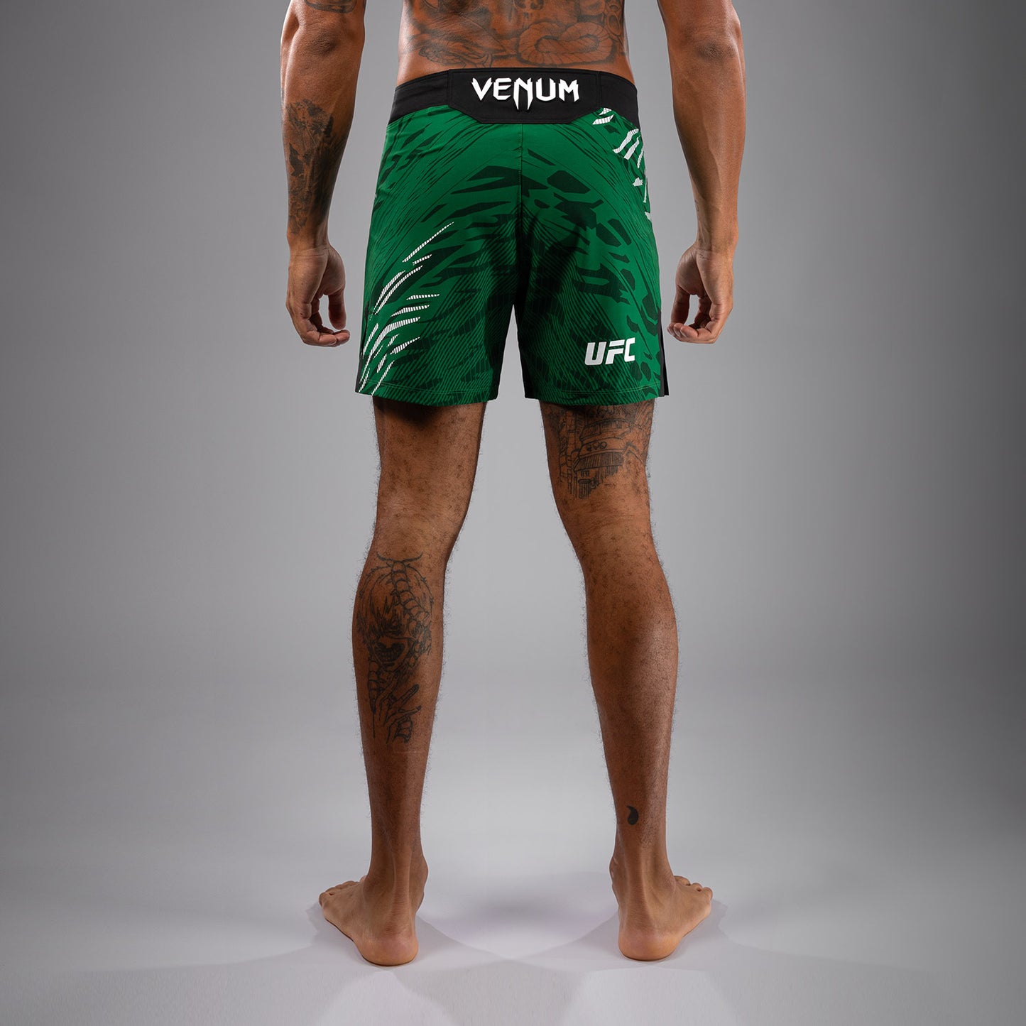 UFC Fusion by Venum Authentic Fight Night Fight Shorts voor Heren - Kort Fit - Groen