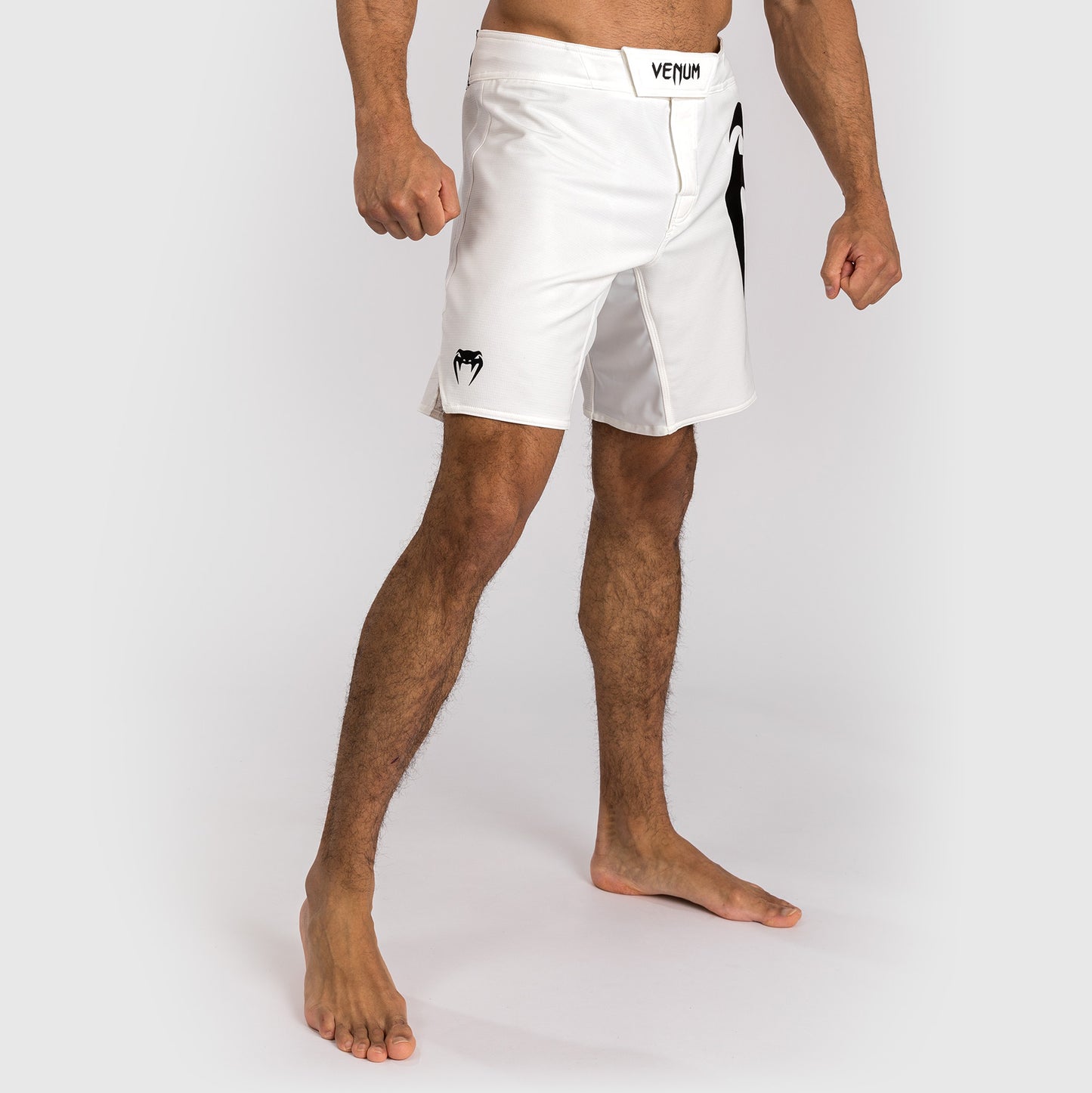 Venum Light 5.0 Vechtshorts - Wit/Zwart