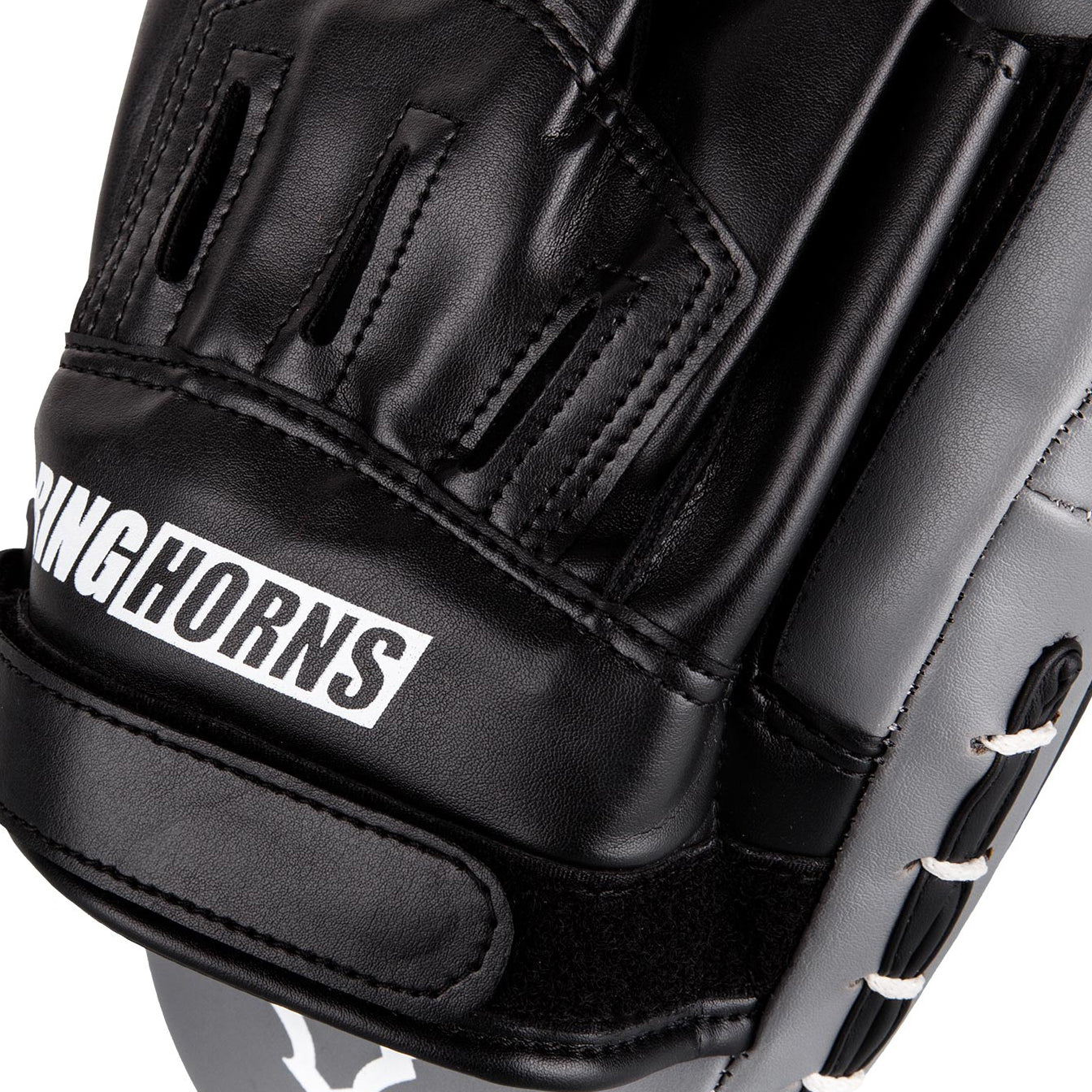Ringhorns Charger by Venum Focus Mitts - Zwart