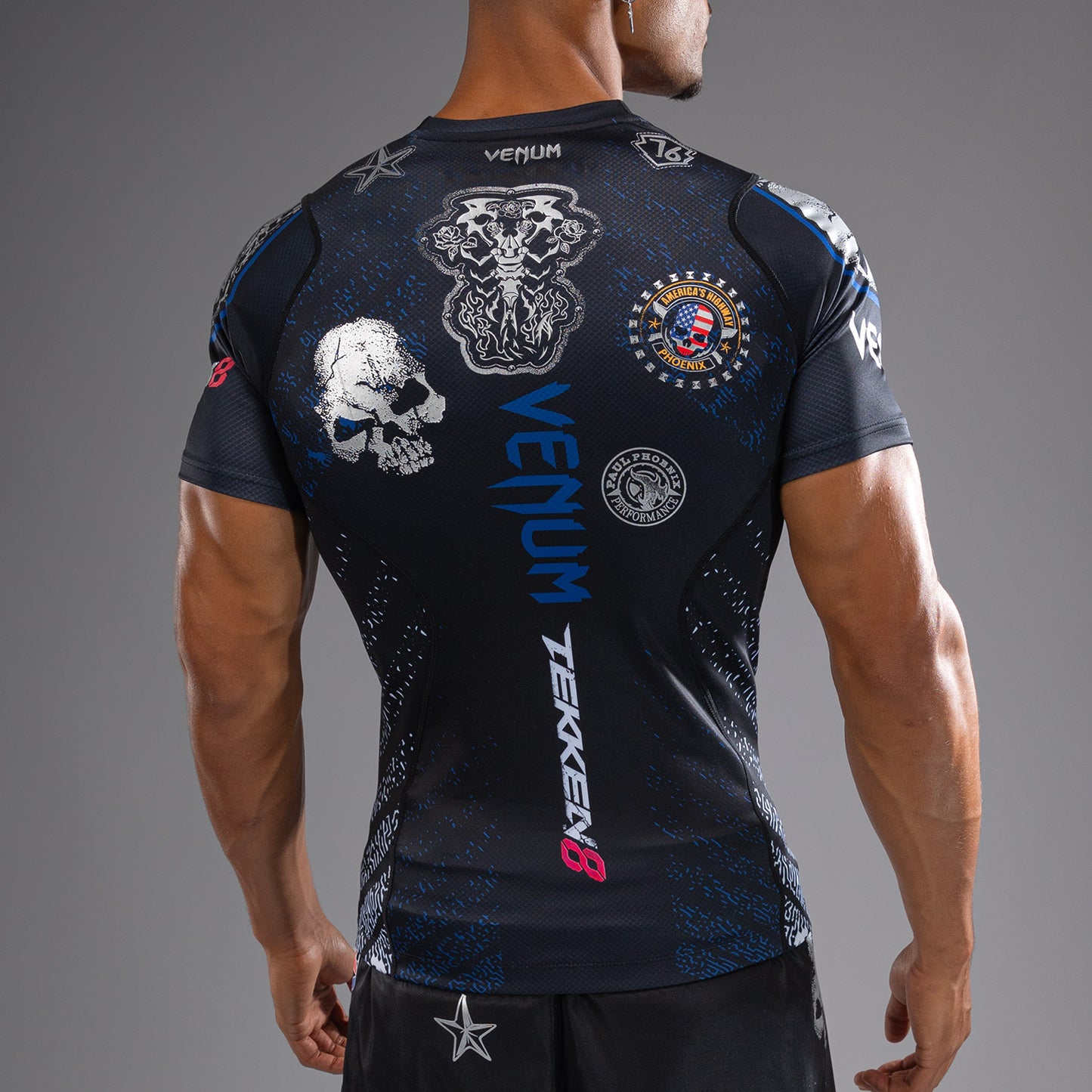 Venum x TEKKEN 8 - Paul Phoenix Rashguard - Zwart/Blauw