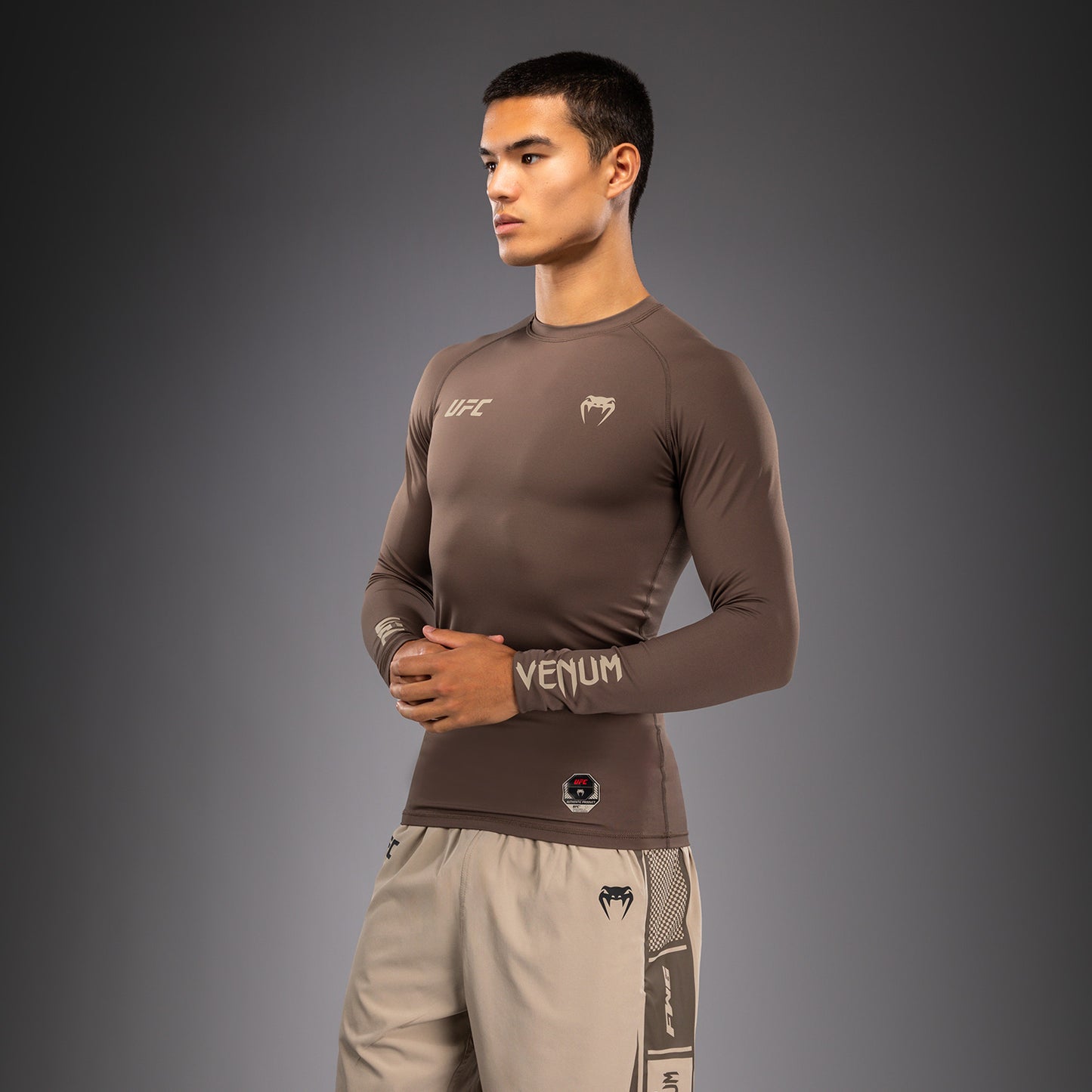 Venum UFC Unity by Venum Authentic Fight Week Heren Technische Rashguard met Lange Mouwen - Bruin
