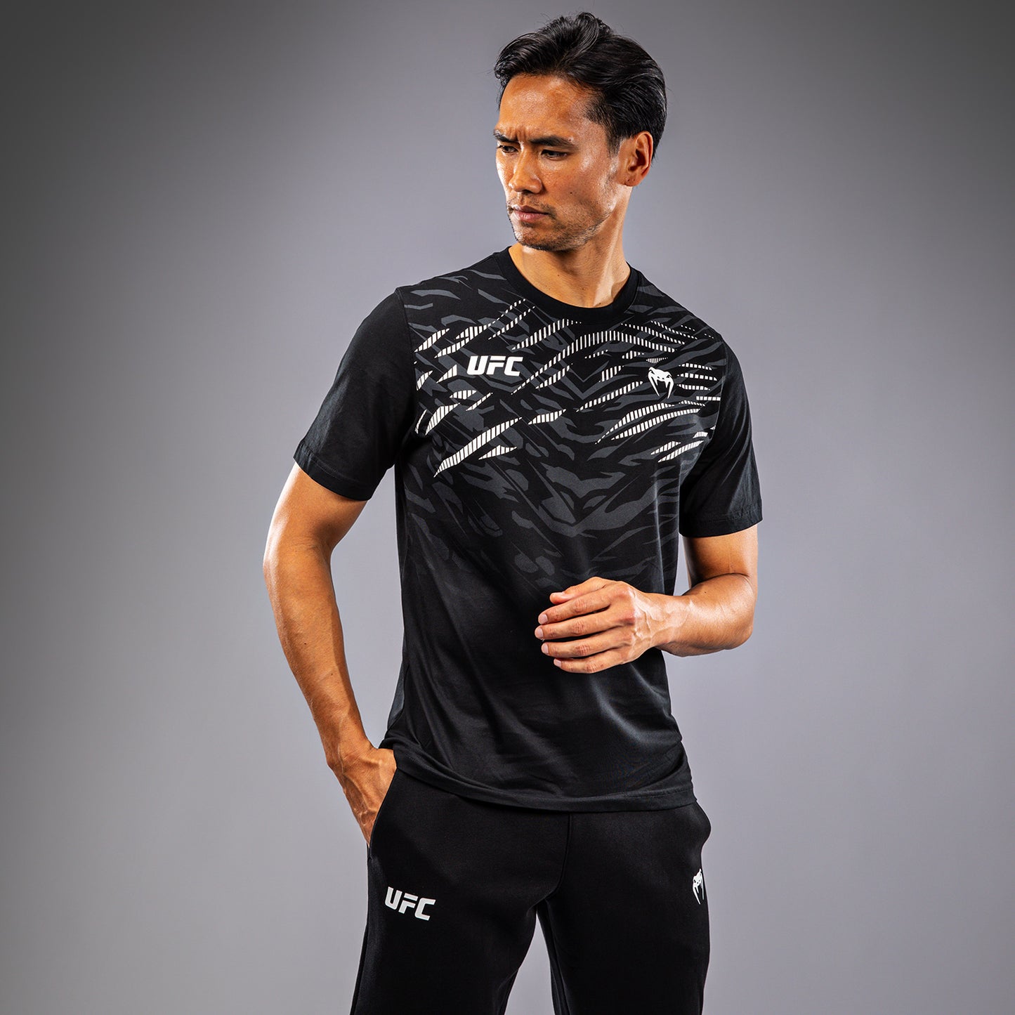 UFC Fusion by Venum Replica Korte Mouwen T-shirt voor Heren - Zwart