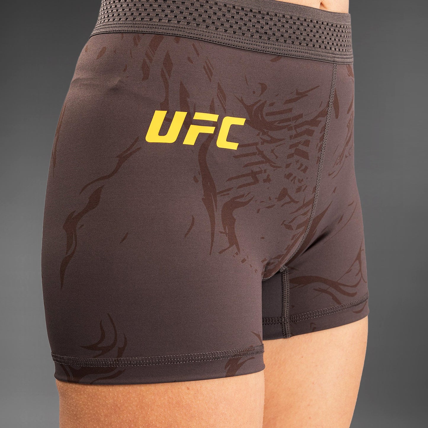 UFC Fusion by Venum Fight Week Vale Tudo Shorts voor Dames - Earthen Brown