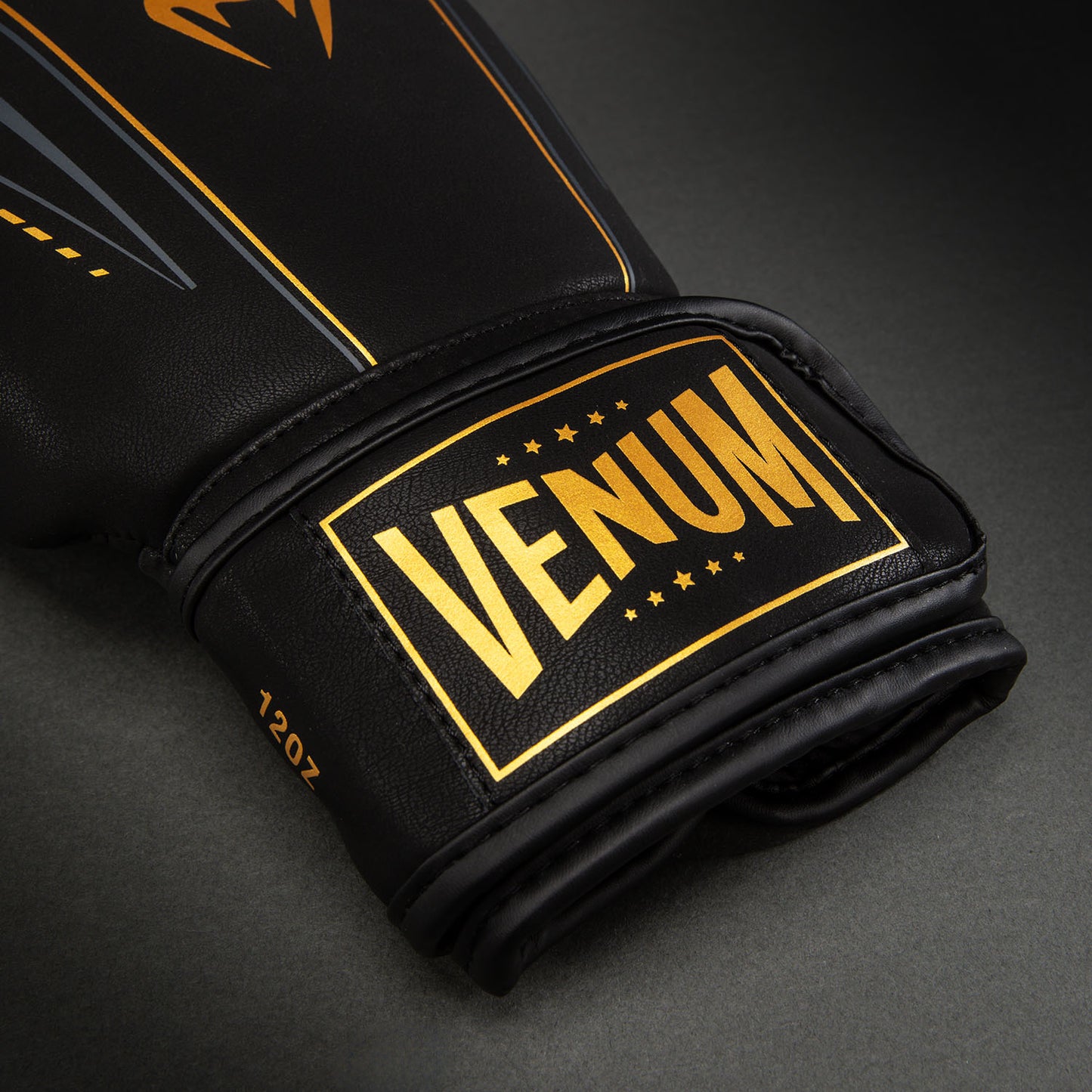Venum Streamline Bokshandschoenen Zwart/Goud