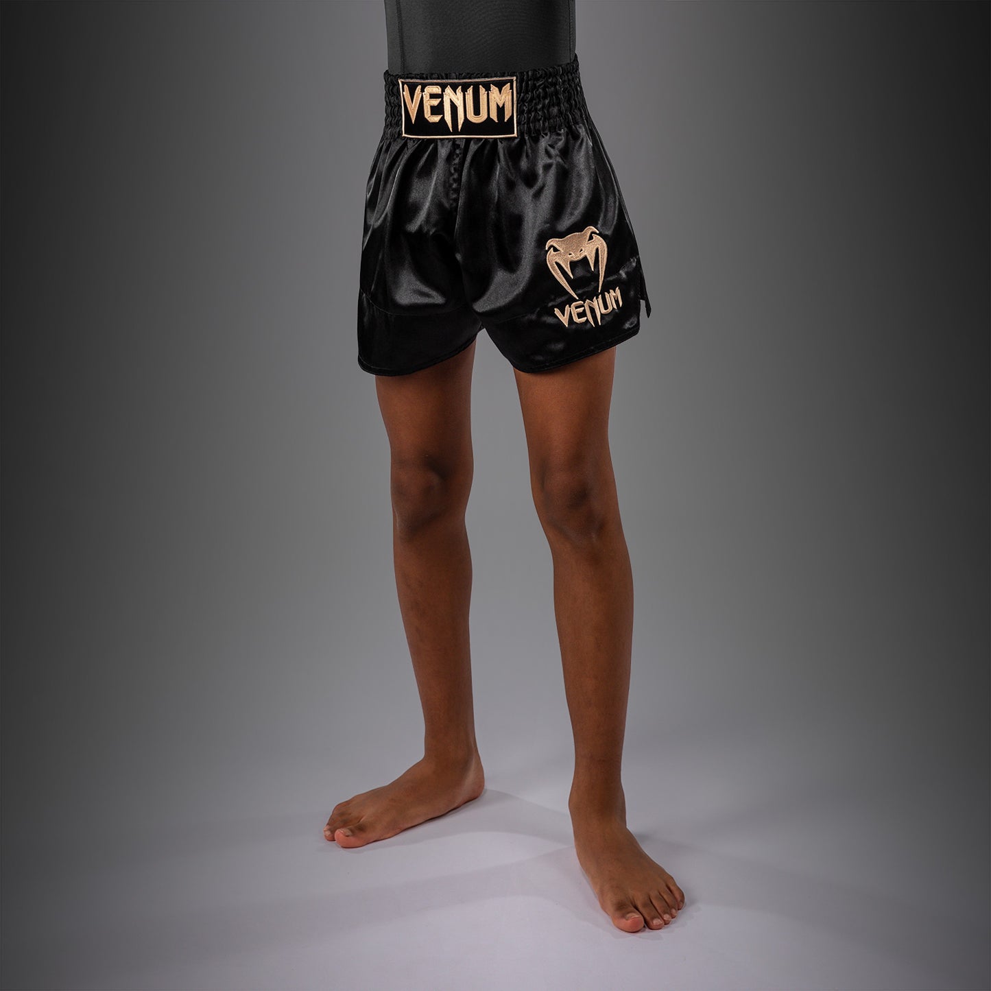 Venum Classic Muay Thai Short voor kinderen – Zwart/Goud