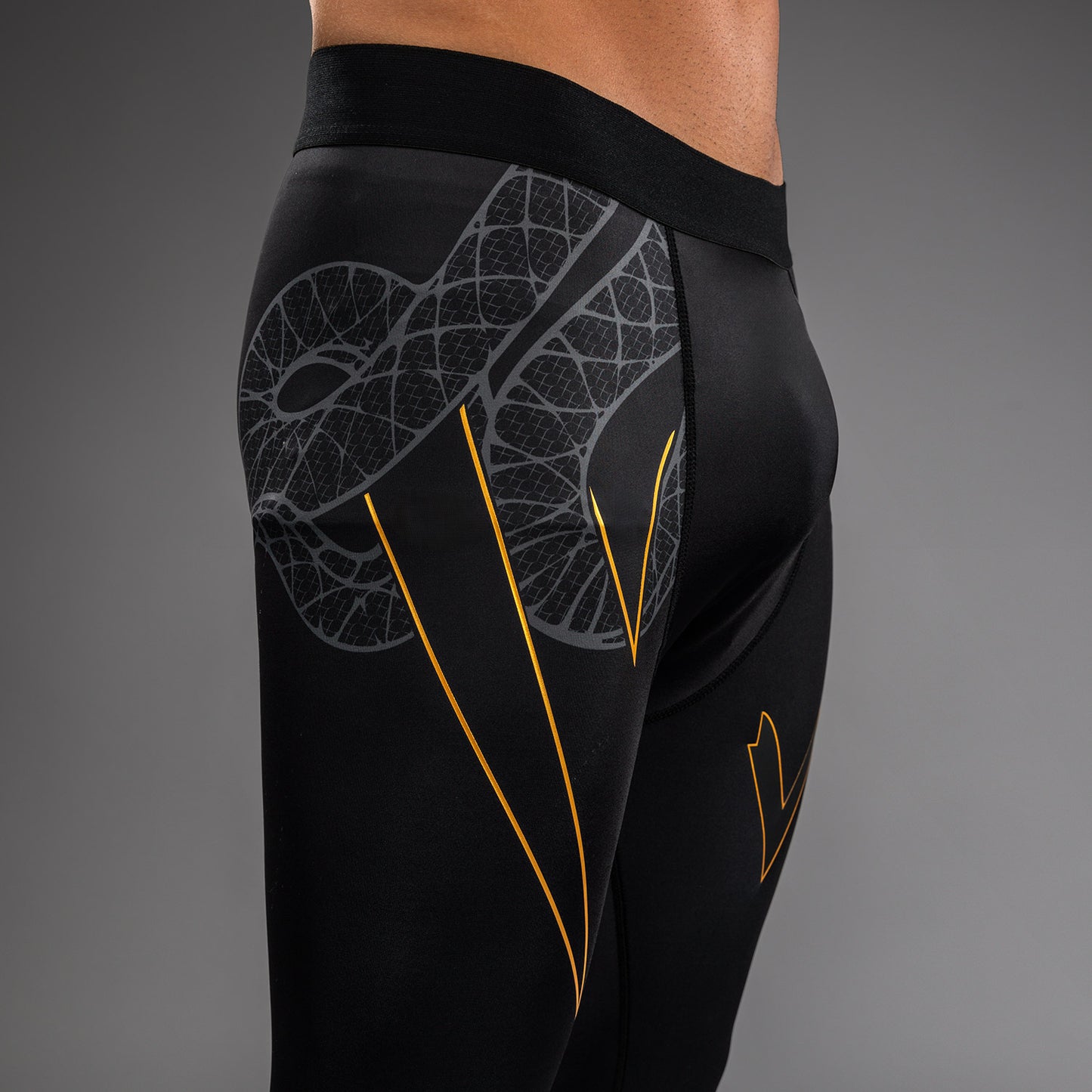 Venum Serpenti Spats – Zwart/Zilver/Goud