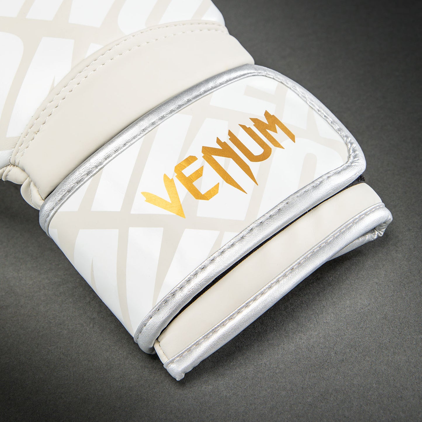 Venum Contender 1.5XT Bokshandschoenen - Licht Beige/Wit Crème