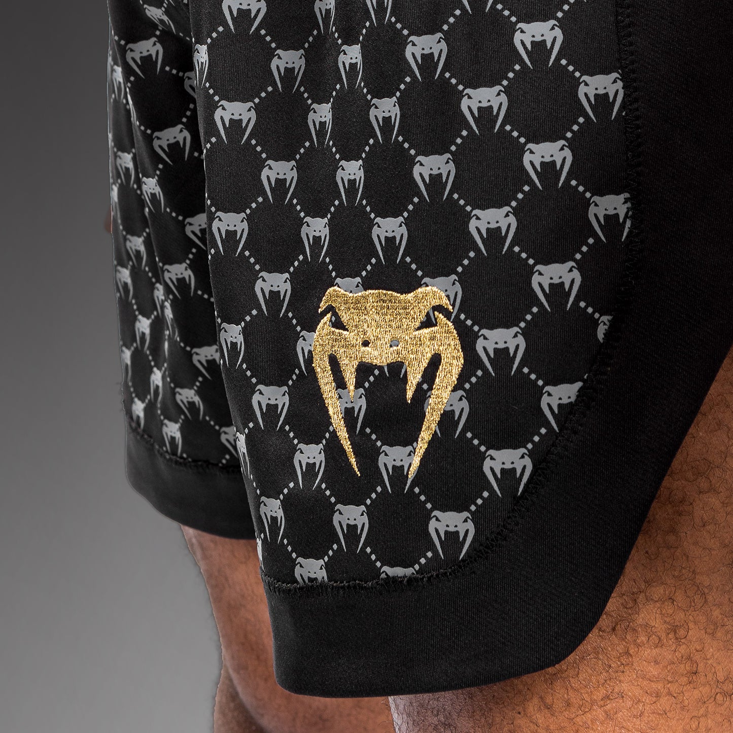 Venum Monogram Boxing Shorts - Zwart