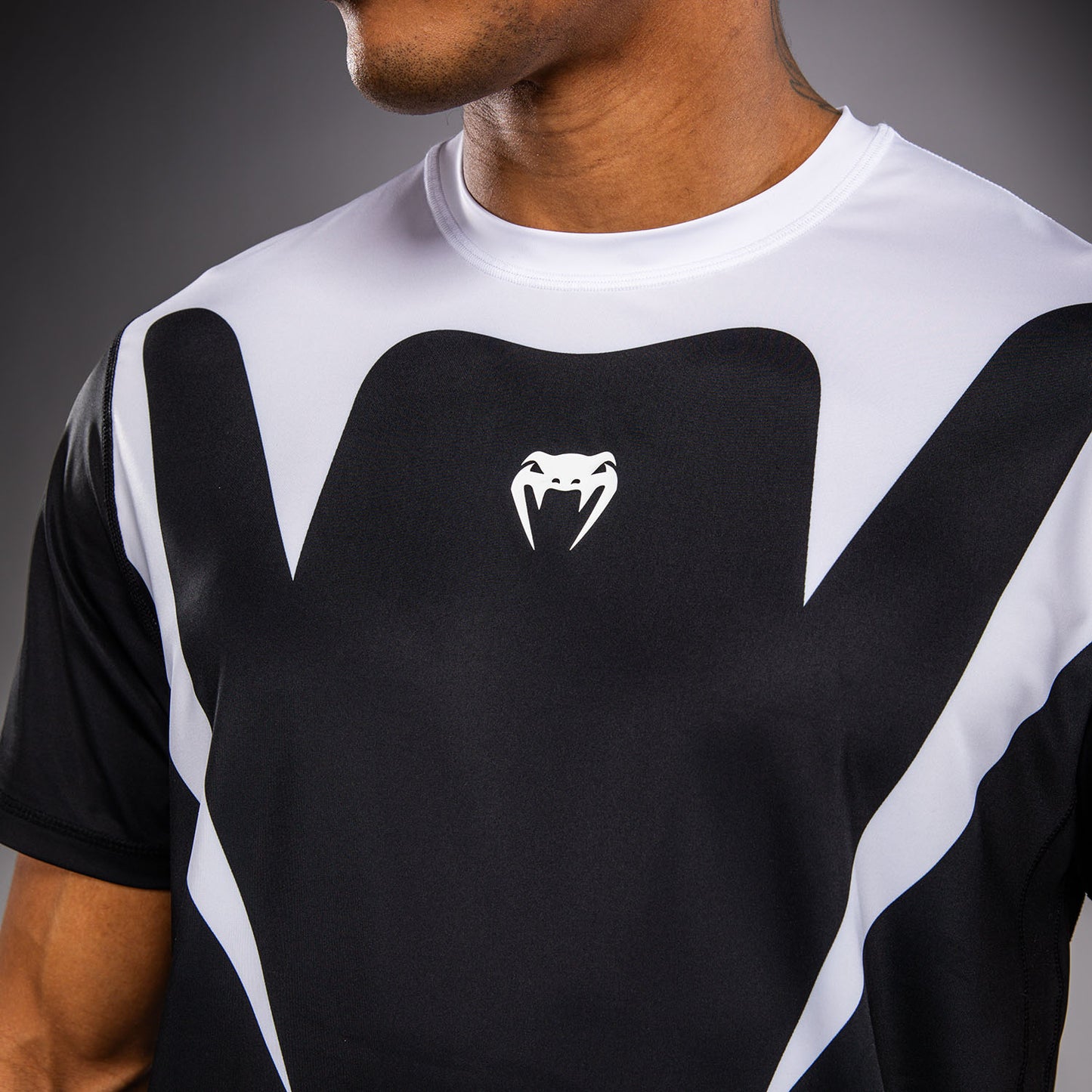 Venum Attack 90 Dry Tech T-shirt – Wit/Zwart