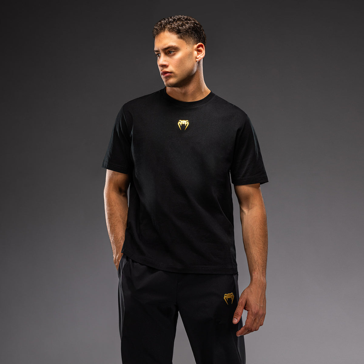 Venum Essential Katoenen T-shirt - Zwart/Goud