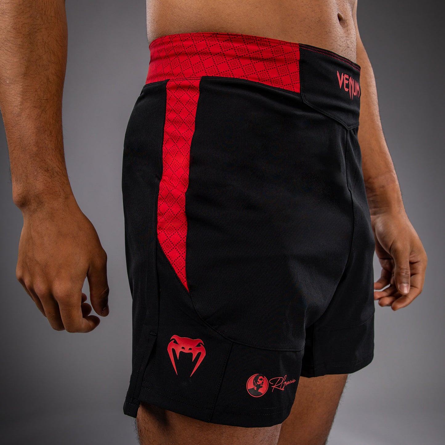 Venum x Roger Gracie Signature Fightshorts - Zwart/Rood