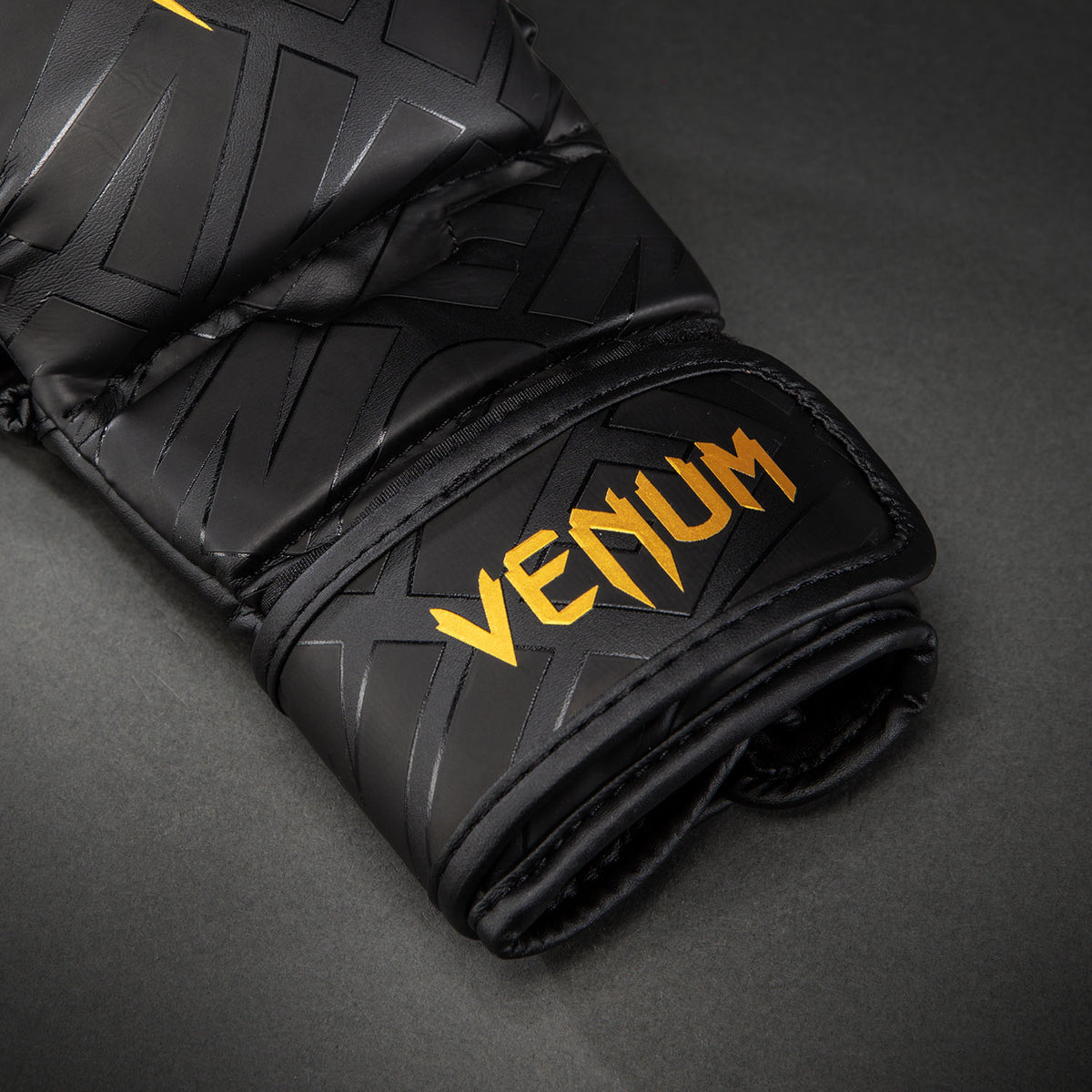 Venum Contender 1.5 XT 3D Sparringhandschoenen - Zwart/Goud
