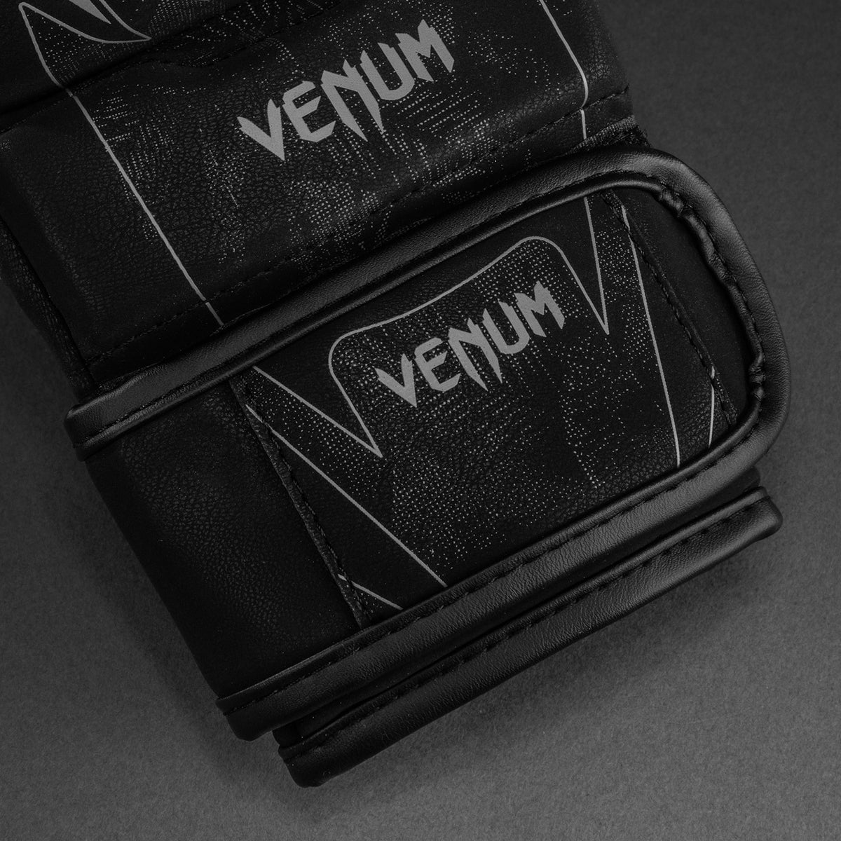 Venum Amazonia Reborn MMA-sparringhandschoenen - Zwart/Grijs