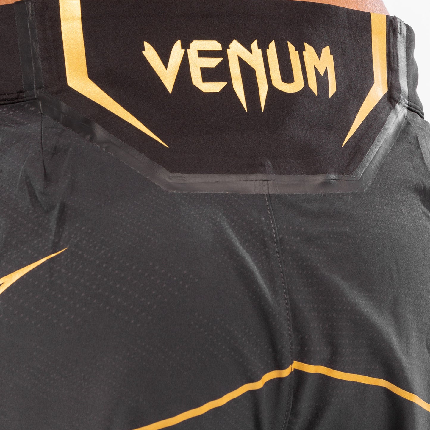 UFC Venum Authentic Fight Night Damesshort - Short Fit - Champion