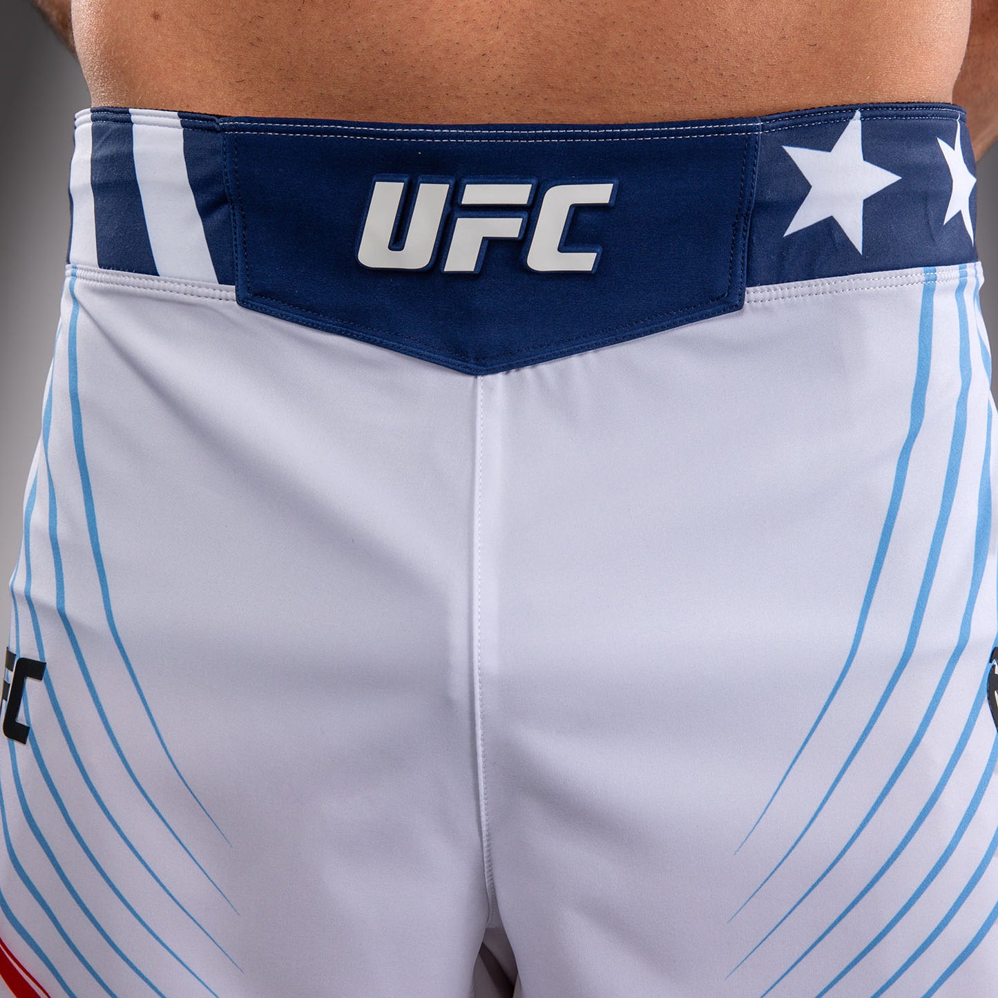 Official UFC Freedom 250 by Venum Authentic Fight Night Fight Shorts Short Fit voor heren - Wit