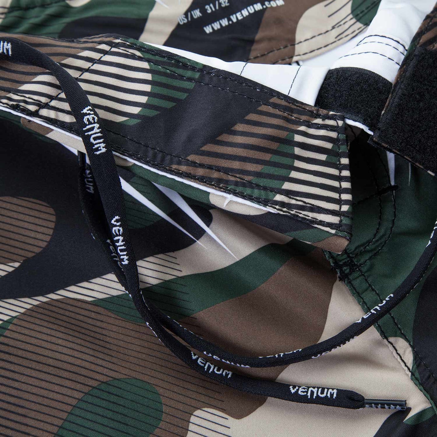 Vechtshort Venum Camo Hero - Groen/Bruin