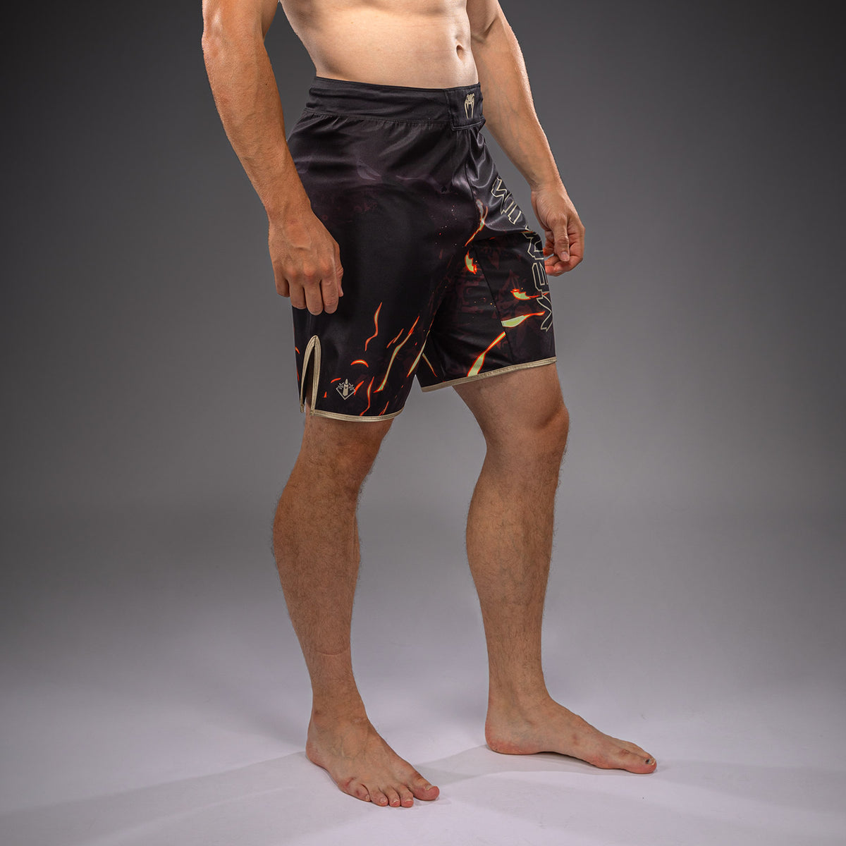 Jujutsu Kaisen x Venum Sukuna Fightshorts – Zwart/Lichtbeige