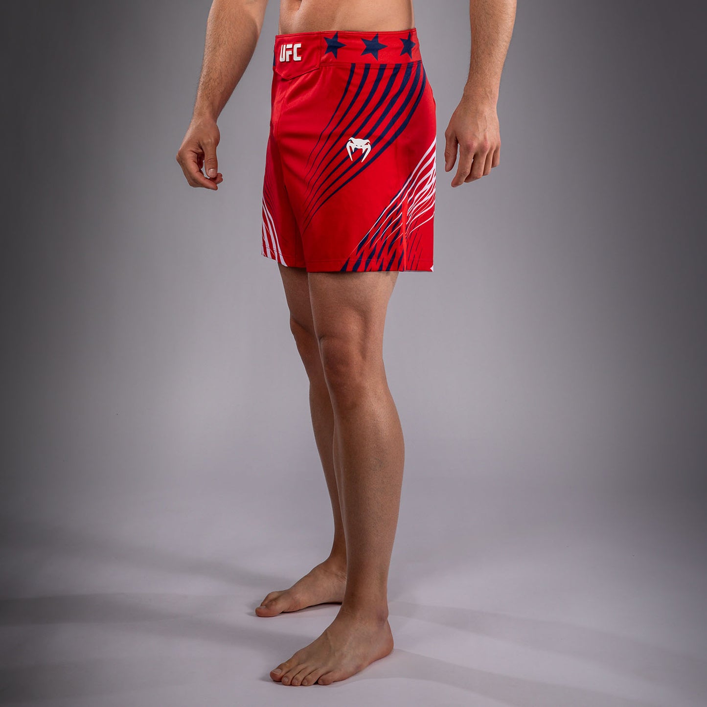 Official UFC Freedom 250 by Venum Authentic Fight Night Fight Shorts Short Fit voor heren - Rood