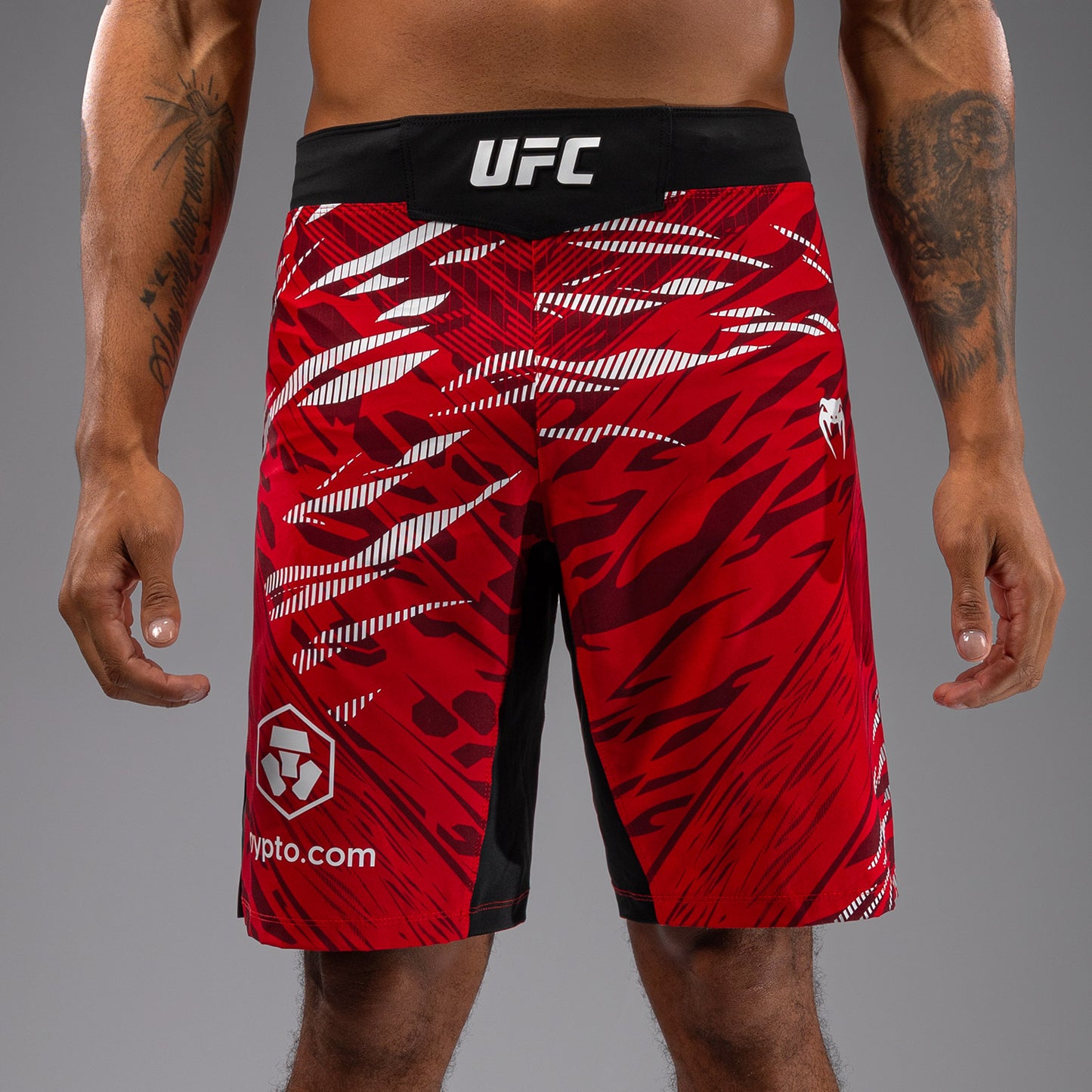 UFC Fusion by Venum Authentic Fight Night Fight Shorts voor Heren - Lang Fit - Rood