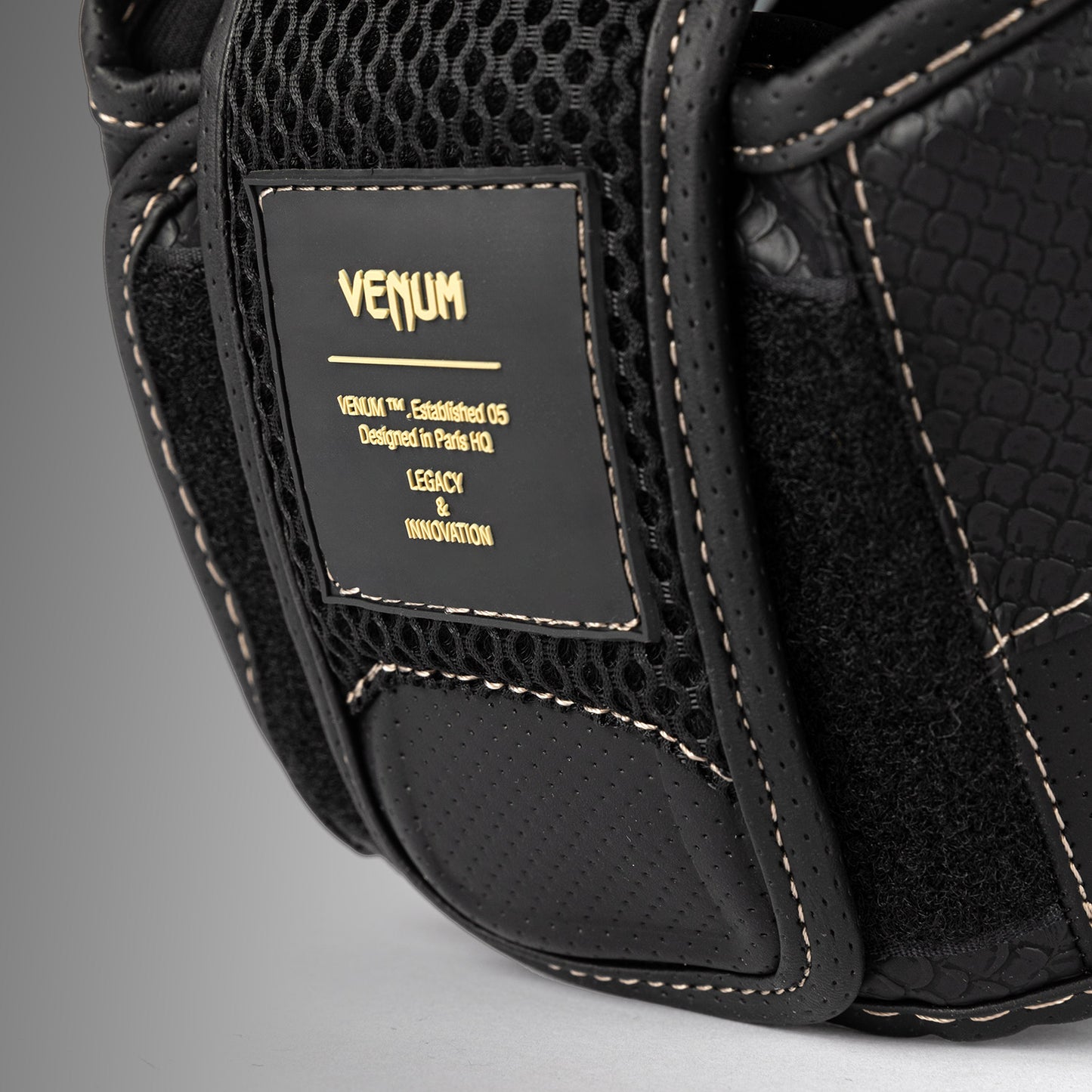 Venum Impact Evo Scales Hoofdbeschermer – Zwart
