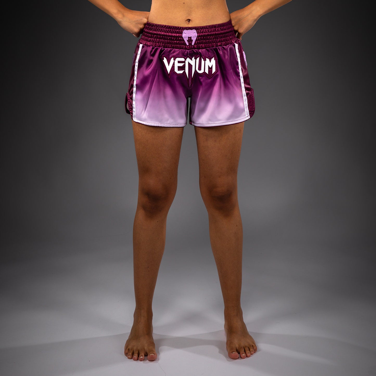 Venum Iris Muay Thai Shorts - Pruim/Wit