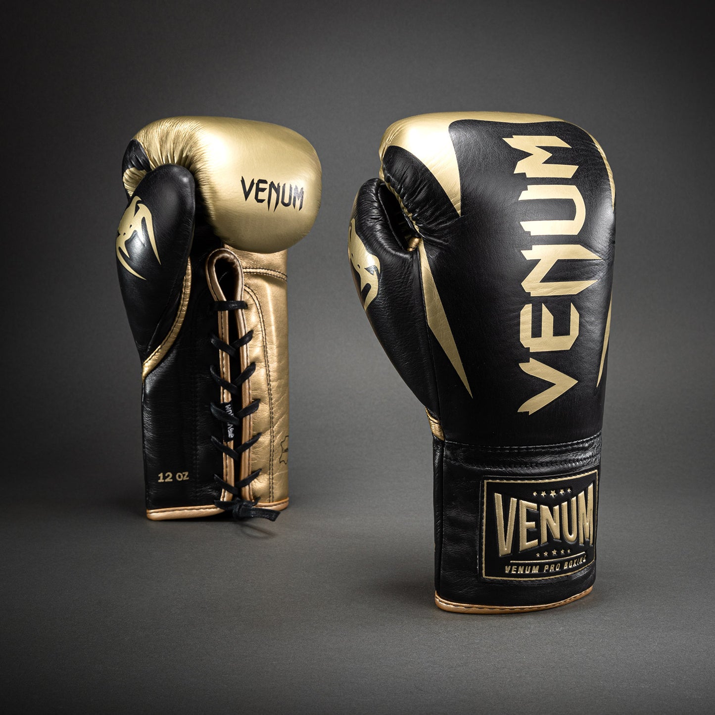Venum Hammer professionele bokshandschoenen met veters - zwart/goud