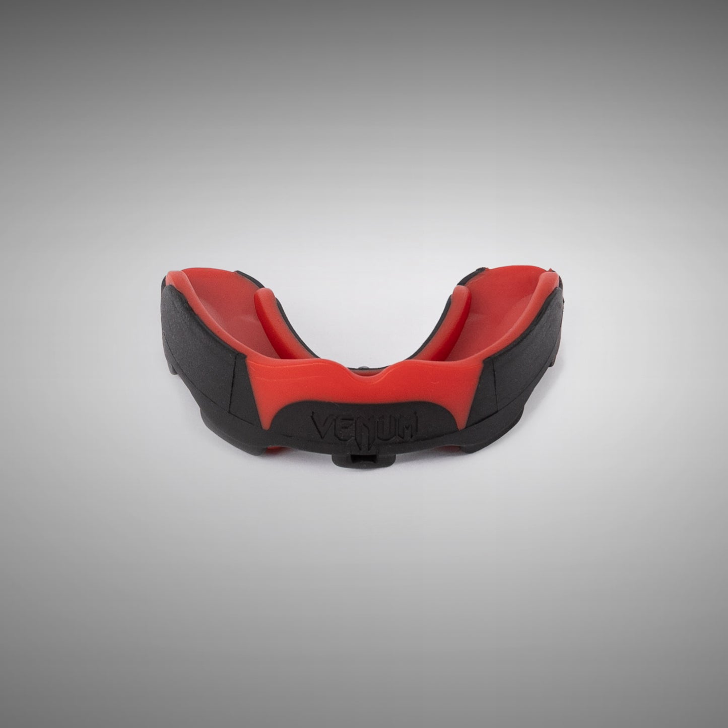 Venum Predator Bitbeschermer - Met bandje/Zonder bandje - Zwart/Rood