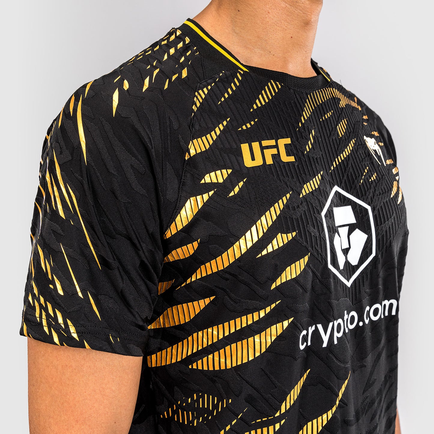 UFC Fusion by Venum Personalized Authentic Fight Night Exit T-shirt voor Heren - Kampioen