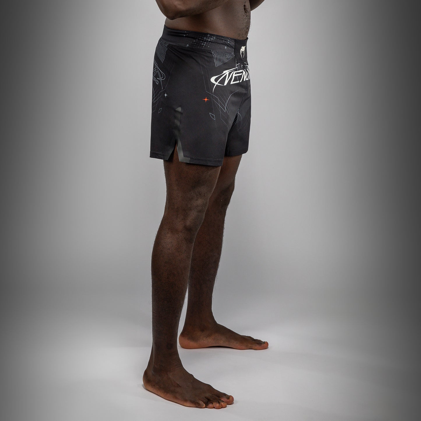 Venum Eclipse Fight Shorts – Zwart/Ivoor