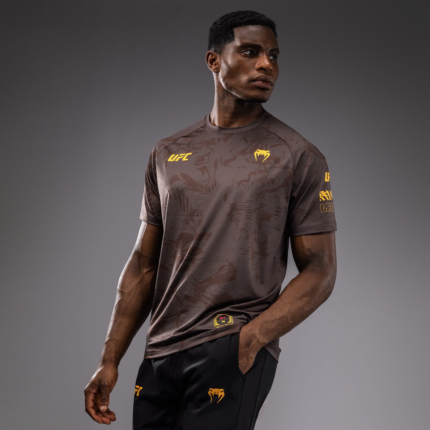 UFC Fusion by Venum Fight Week Dry-Tech T-shirt voor Heren - Earthen Brown