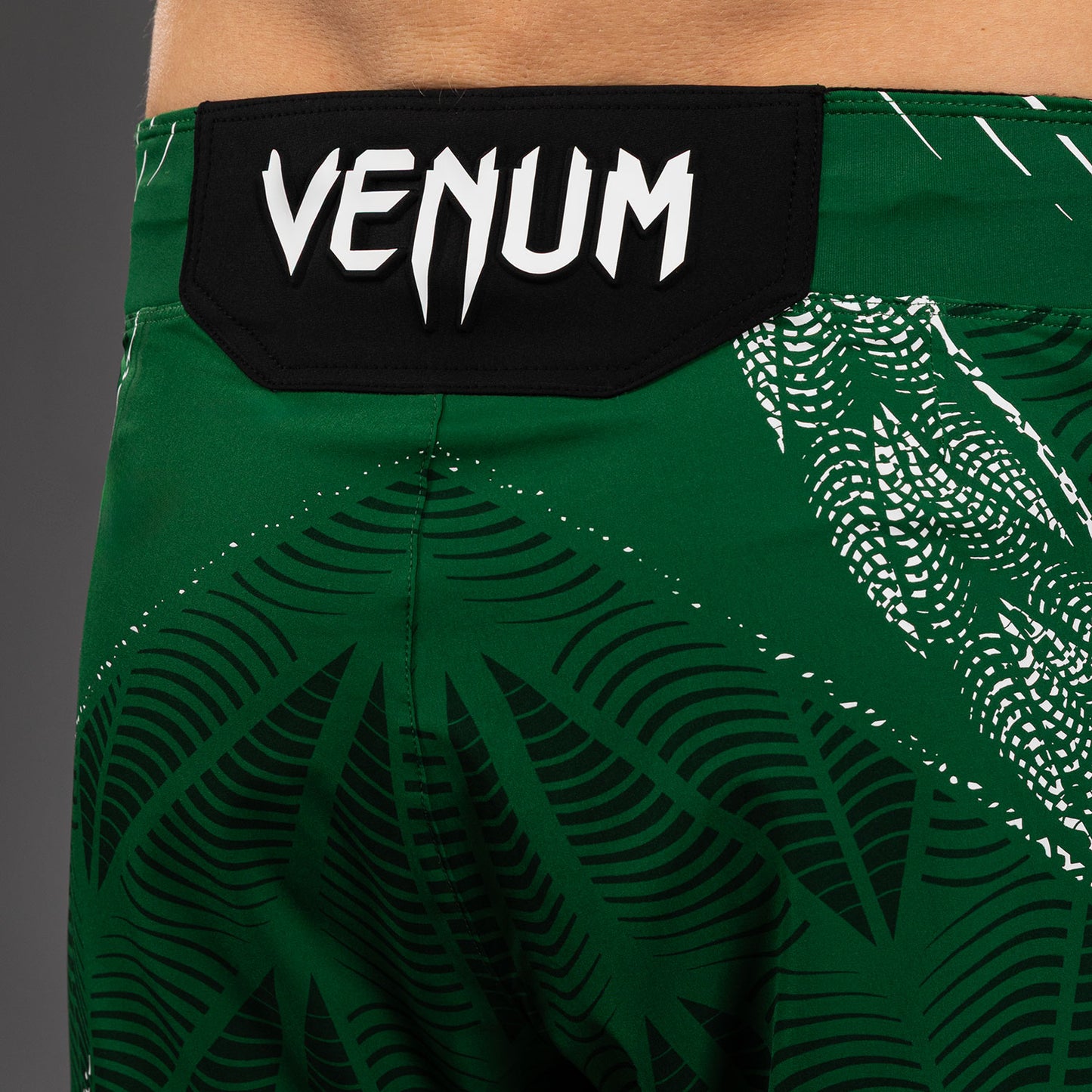 UFC Zenith by Venum Authentic Fight Night Short Fit Fight Short Heren Personalized - Groen