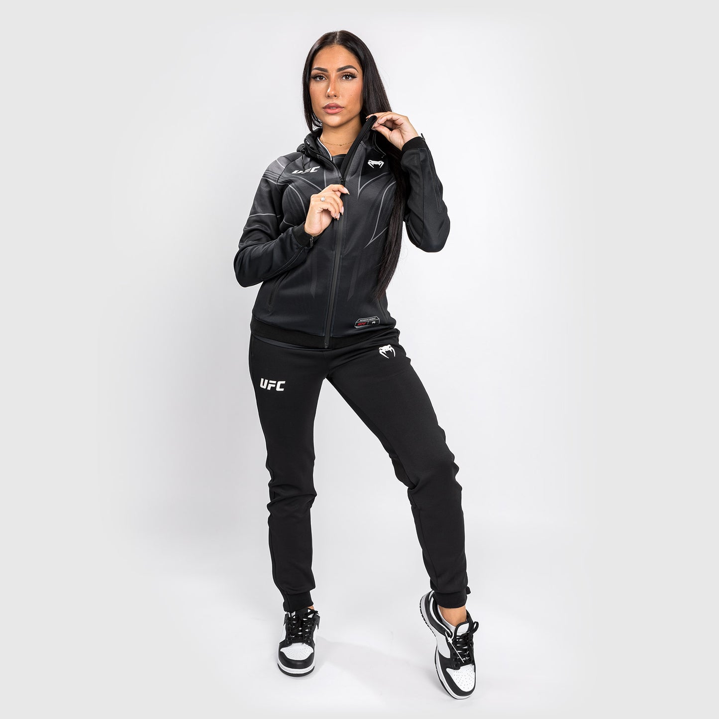 UFC Venum Authentic Fight Night 2.0 Women's Walkout Hoodie - Zwart