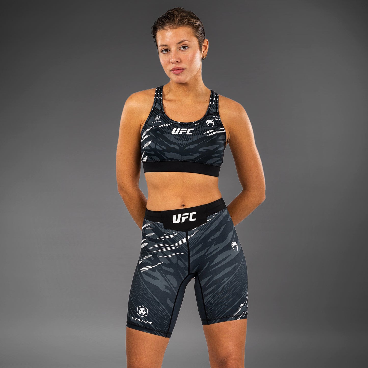 UFC Fusion by Venum Authentic Fight Night Vale Tudo Shorts voor Dames - Lang Fit - Zwart
