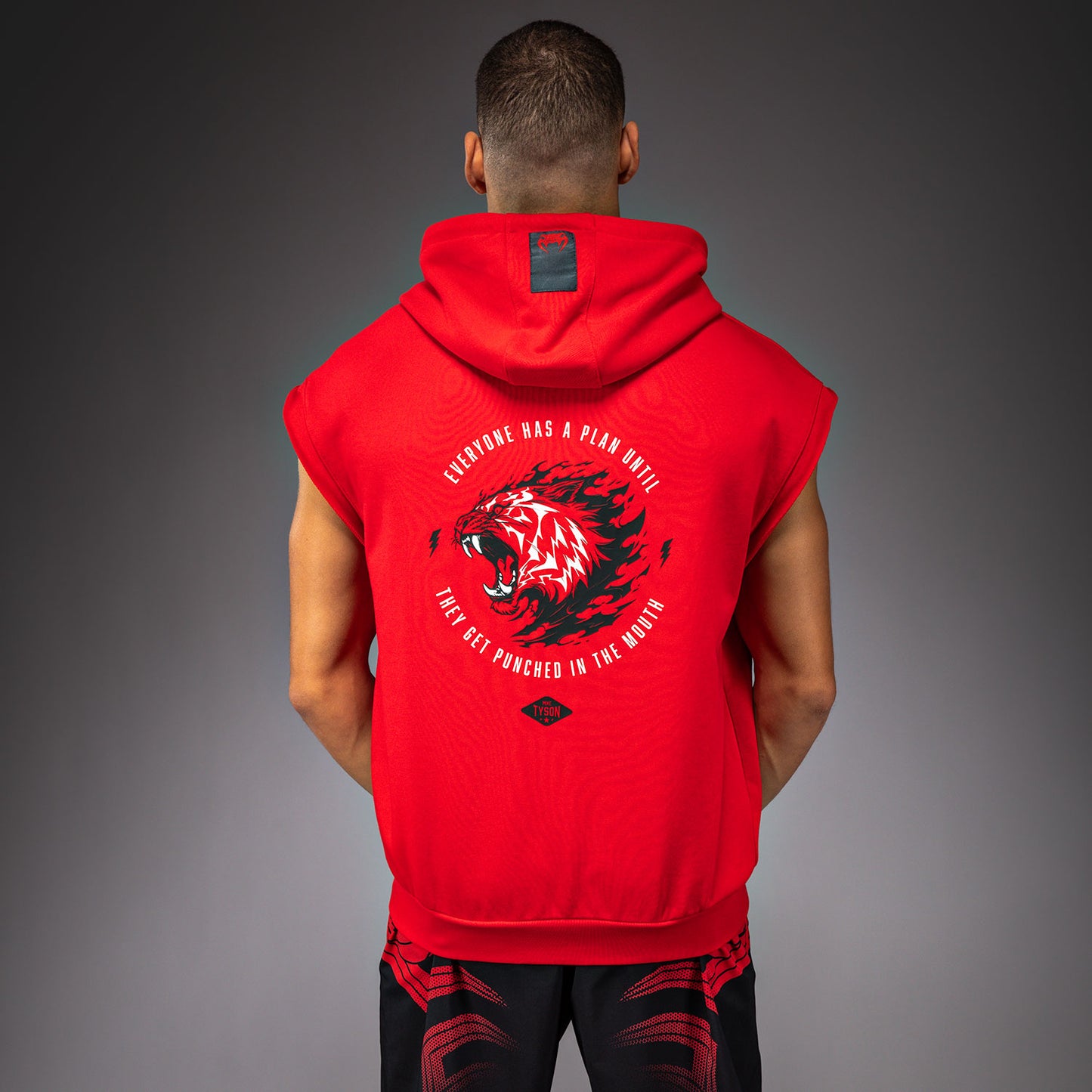 Venum x Mike Tyson Tiger Mouwloze Hoodie - Intens Rood/Diep Zwart
