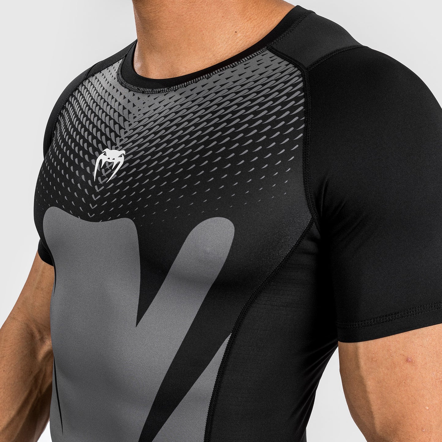 Venum Attack Heren Korte Mouw Rashguard - Zwart/Grijs