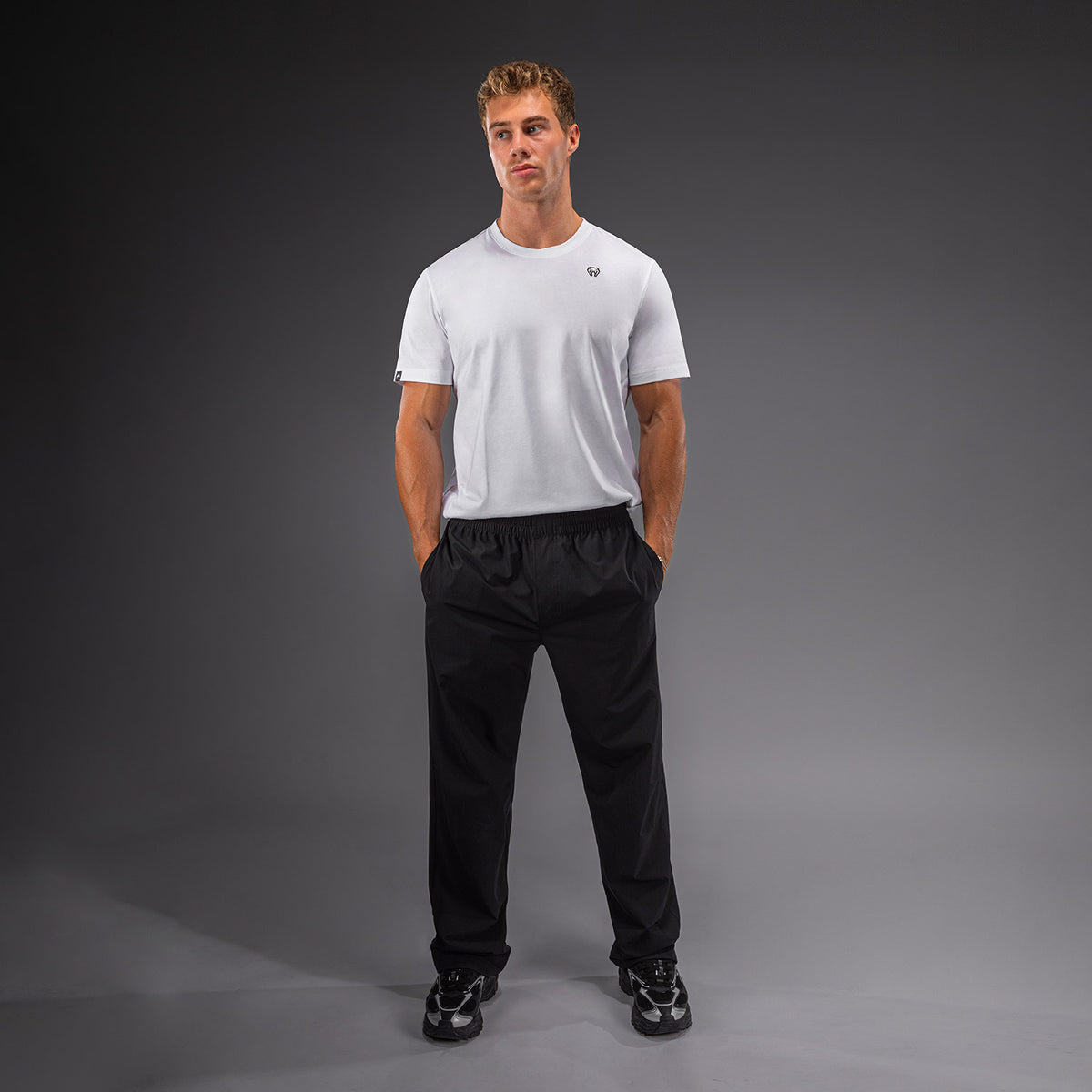 Venum Essential Woven Straight Broek met rechte pijpen - Zwart