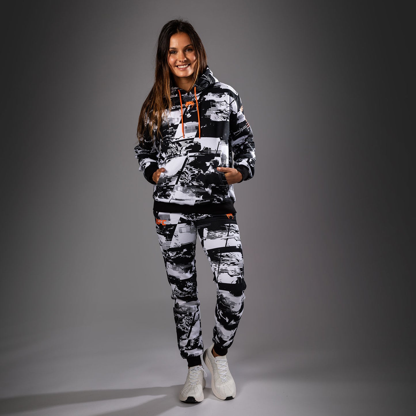 UFC Zenith by Venum Authentic Fight Week Pullover Hoodie Dames - Wit