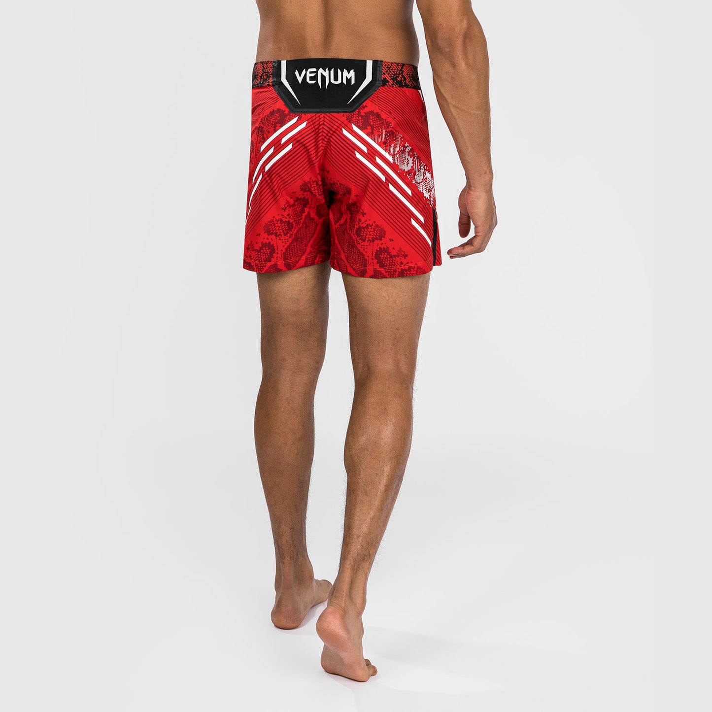 UFC Adrenaline by Venum Gepersonaliseerd Authentic Fight Night Heren Kort Gevecht - Korte Pasvorm - Rood