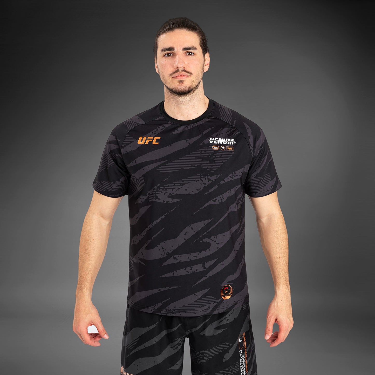 UFC Adrenaline By Venum Fight Week Dry-Tech T-Shirt Voor Mannen - Urban Camo
