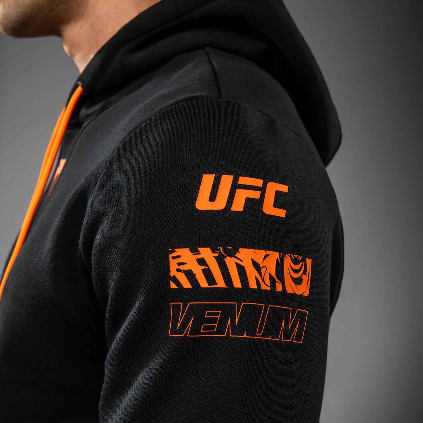 UFC Zenith by Venum Authentic Fight Week Pullover Hoodie Heren - Zwart