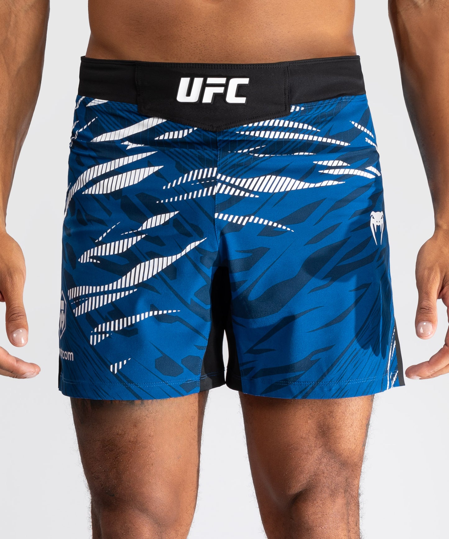 UFC Fusion by Venum Personalized Authentic Fight Night Fight Shorts voor Heren - Kort Fit - Blauw