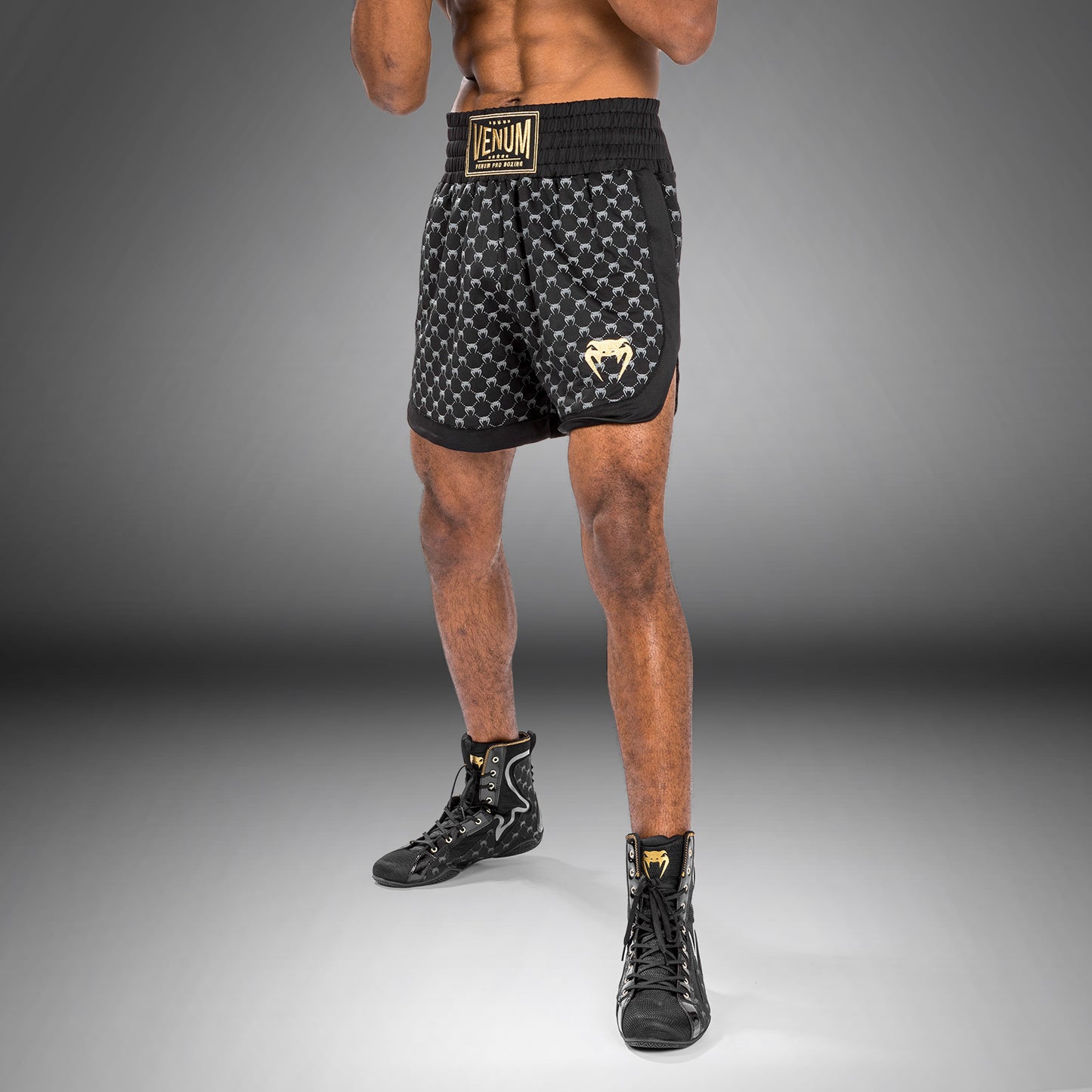 Venum Monogram Boxing Shorts - Zwart