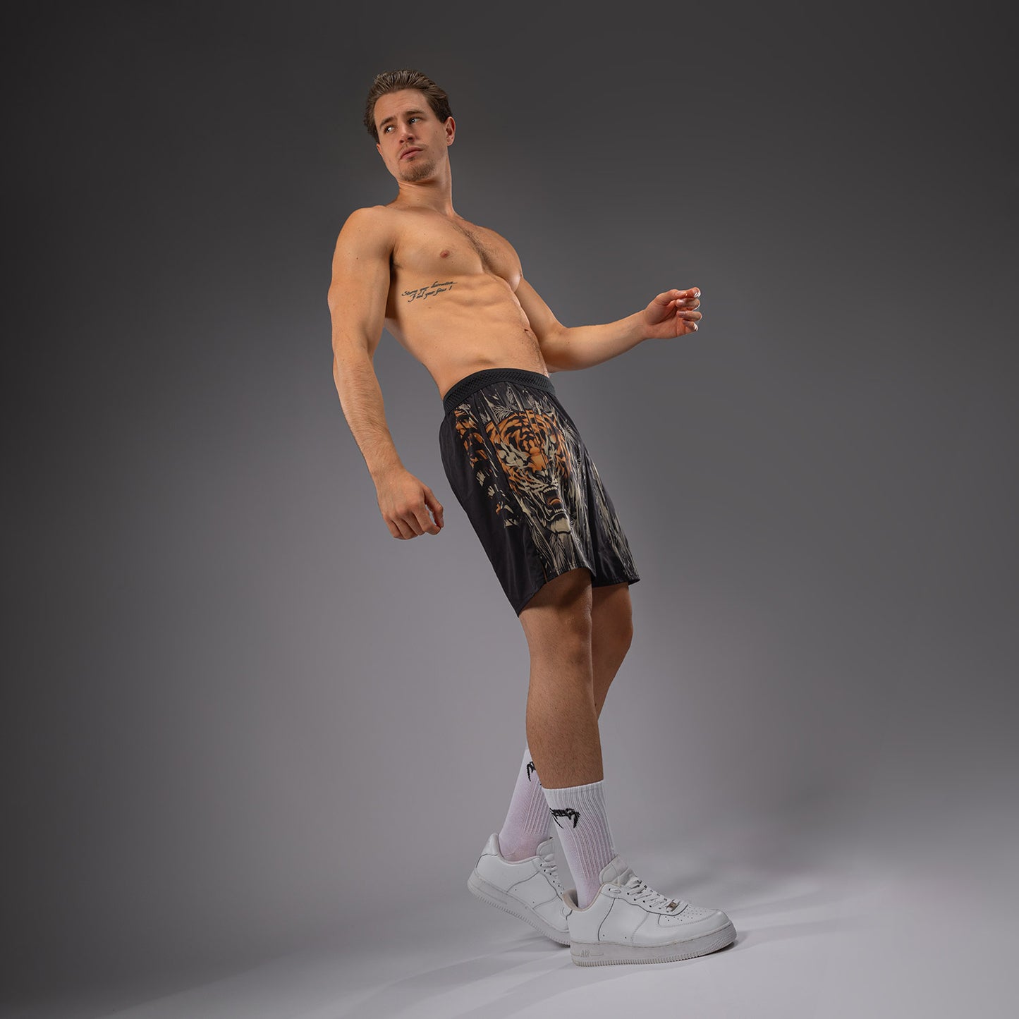 Venum Tiger Trainingsshorts Heren - Zwart / Neon Oranje