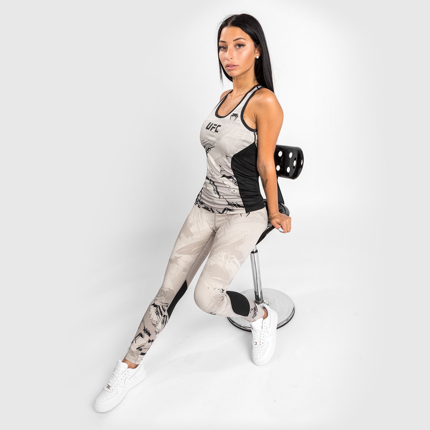 UFC Venum Authentic Fight Week 2.0 Dry-Tech Tanktop - Voor Dames - Lichtbruin