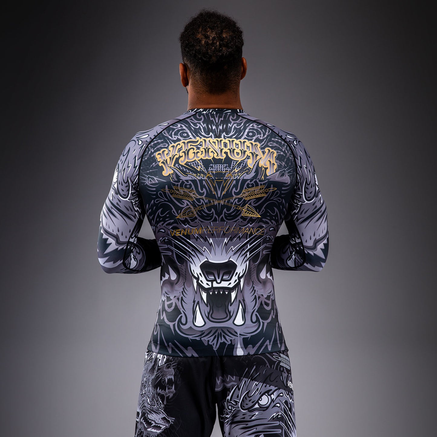 Venum Wolf Atak Rashguard met lange mouwen – Zwart/Grijs