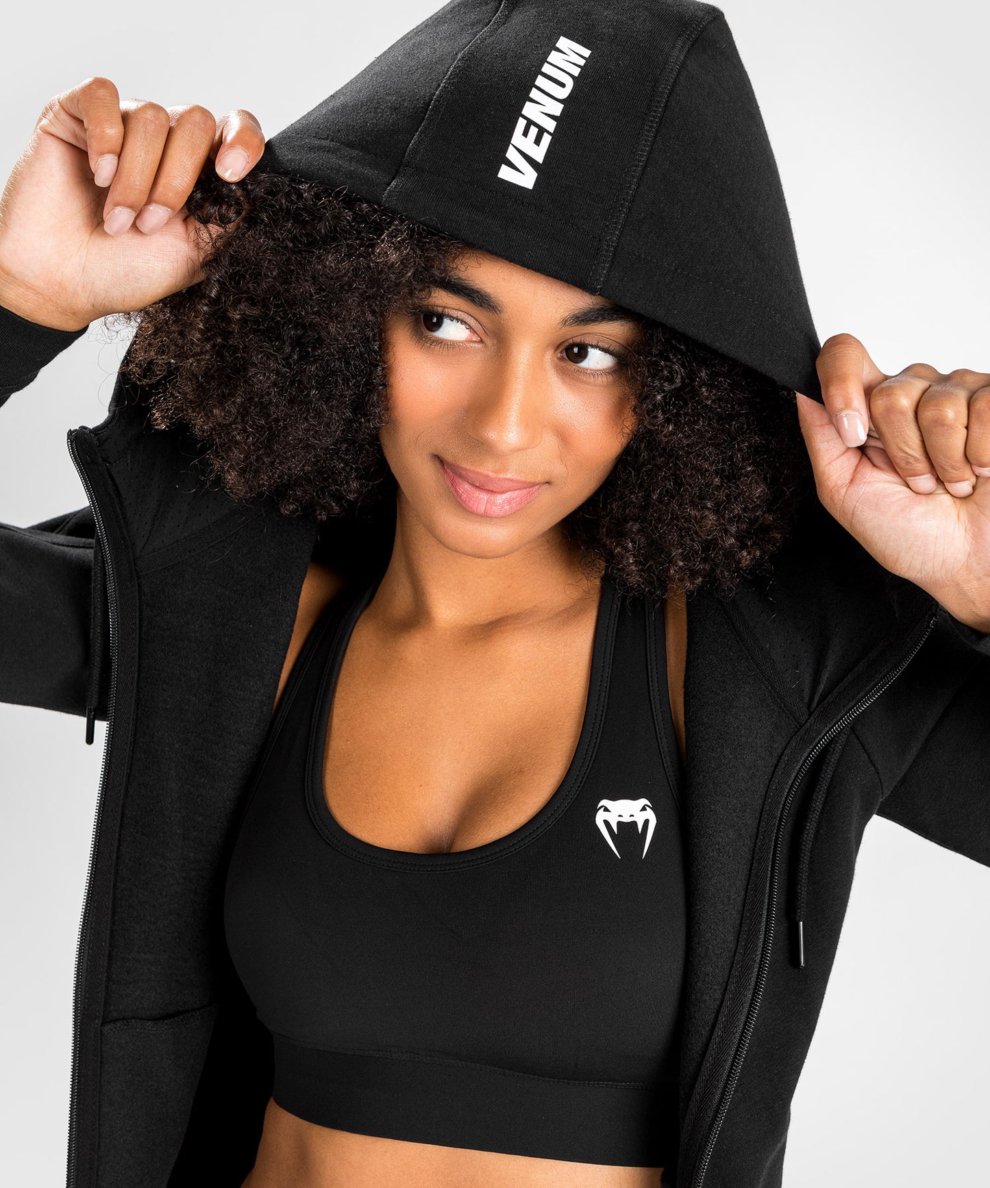 Venum Essential Hoodie - Zwart