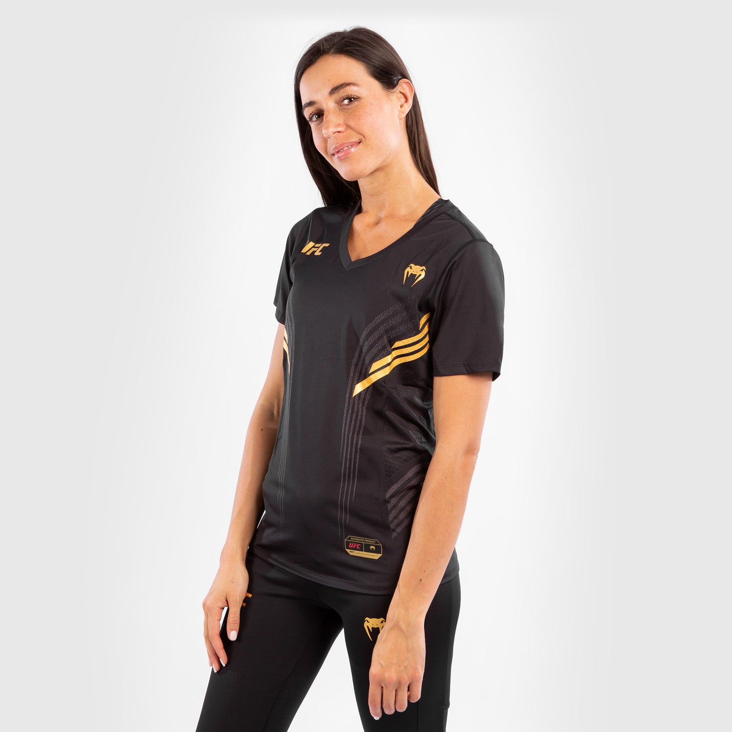 UFC Venum Gepersonaliseerd Authentic Fight Night Walkout Damesshirt - Champion