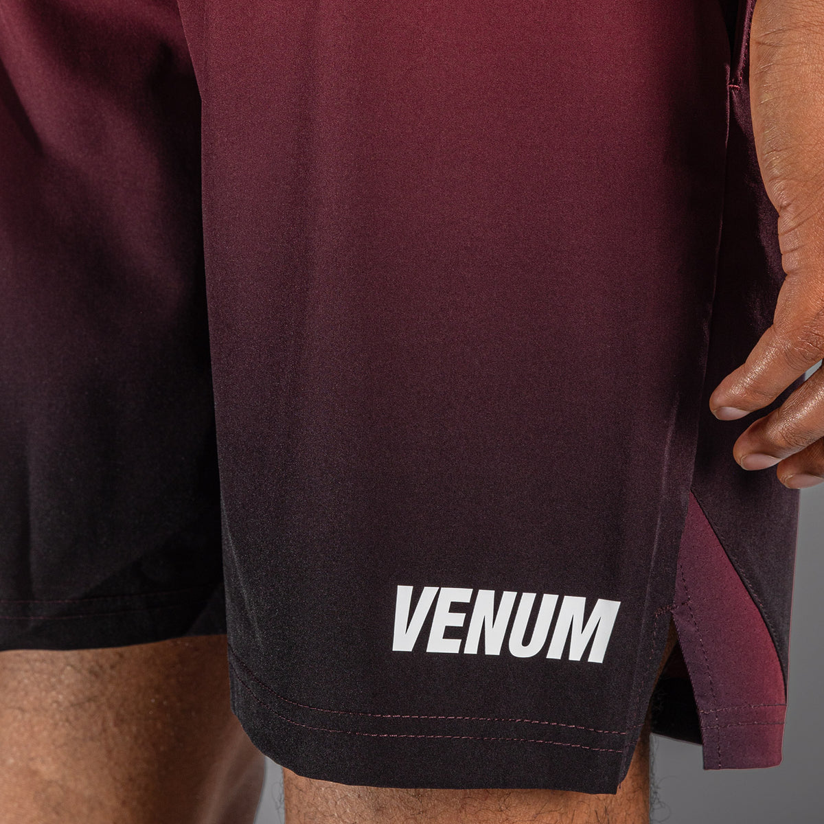 Venum Giant Shift Trainingsshort - Zwart/Rood