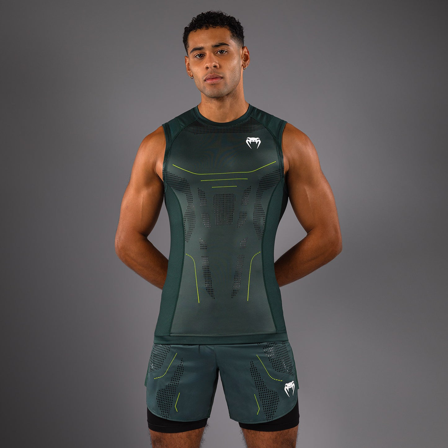 Venum Technical 3.0 Mouwloos Rashguard - Bosgroen