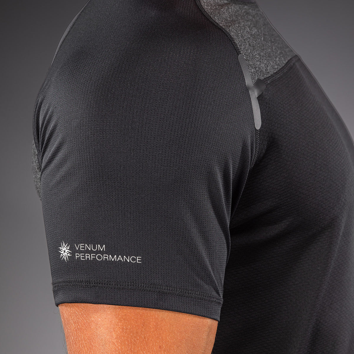 Venum G-Fit Scale Dry Tech T-shirt - Zwart